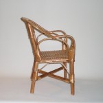 Comprar Sillón infantil de mimbre color buff modelo ARMADURA en CesteriaGretel.Com