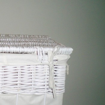 Comprar Ropero rectangular blanco con lazo en CesteriaGretel.Com