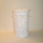 Comprar Ropero de mimbre de 60 color blanco con puntilla en CesteriaGretel.Com