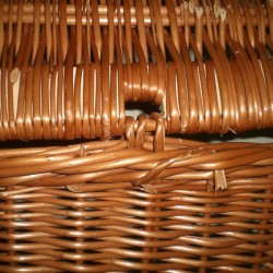 Comprar Baul 60x40x40 buff barnizado, tapa lisa en CesteriaGretel.Com