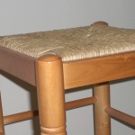 Comprar Taburete para barra, con cerco, color MIEL en CesteriaGretel.Com