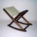 Comprar Escabel balancín color nogal en CesteriaGretel.Com