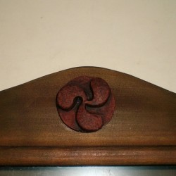 Comprar Dedalero para 102 dedales color nogal en CesteriaGretel.Com