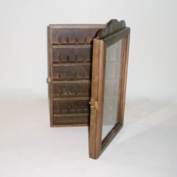 Comprar Vitrina para 35 dedales color NOGAL en CesteriaGretel.Com