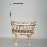 Comprar Cuna muñeca de mimbre con dosel en CesteriaGretel.Com