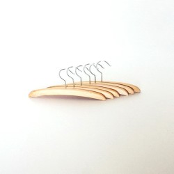 Comprar 6 Perchas de bebé en CesteriaGretel.Com