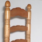 Silla mesonera color miel