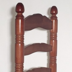 Silla mesonera color nogal