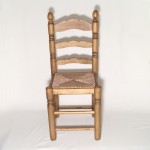 Silla mesonera envejecido