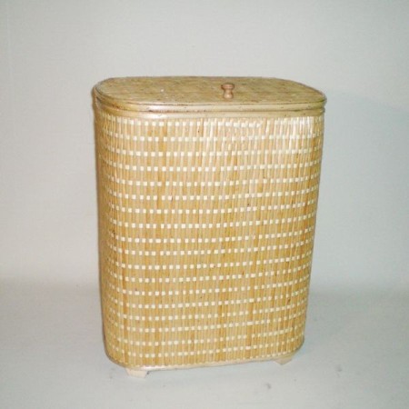 Comprar Ropero ovalado de tireta de mimbre color natural en CesteriaGretel.Com