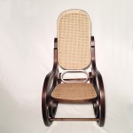 Mecedora de rejilla color NOGAL