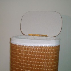 Comprar Ropero ovalado de tireta de mimbre color buff en CesteriaGretel.Com