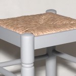 Taburete gris con cerco