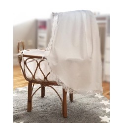 Cuna de juguete vestida