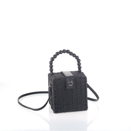 Bolso negro de rafia
