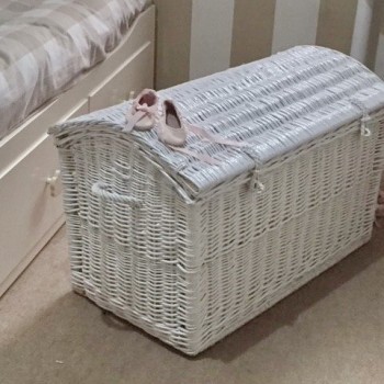 Baúl con tapa curva