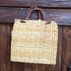 Bolso de junco pequeño