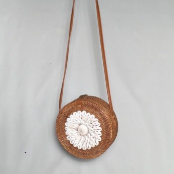 Bolso rattán caracola