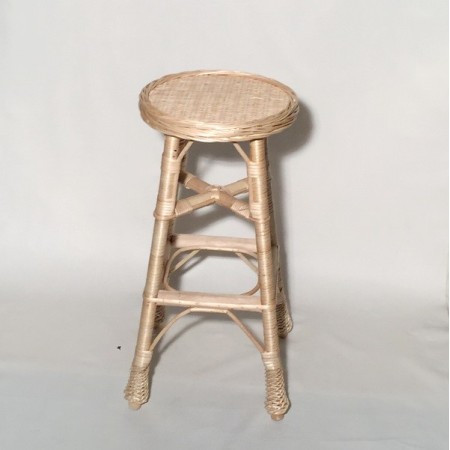 Taburete de barra en mimbre