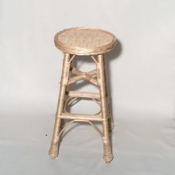 Taburete de barra en mimbre