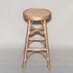 Taburete de barra en mimbre