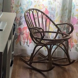 Mecedora de caña PERA