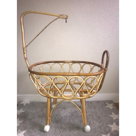 Comprar Cuna de juguete de caña con dosel en CesteriaGretel.Com