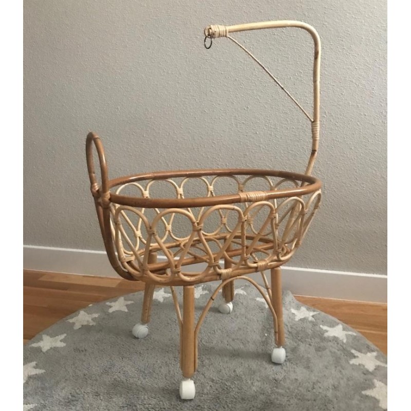 Comprar Cuna de juguete grande de caña con dosel en CesteriaGretel.Com
