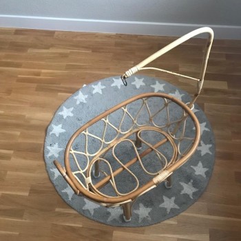 Comprar Cuna de juguete grande de caña con dosel en CesteriaGretel.Com