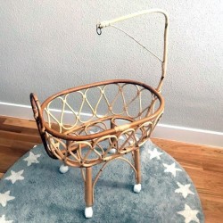 Comprar Cuna de juguete grande de caña con dosel en CesteriaGretel.Com