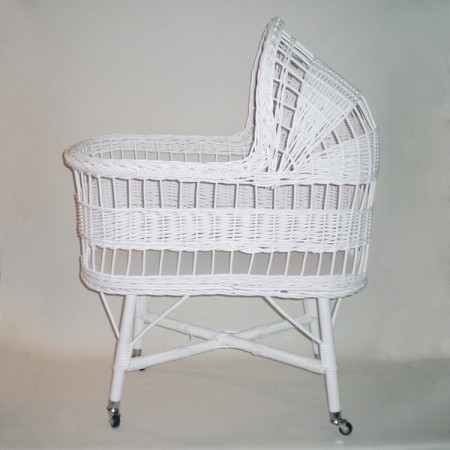 Comprar Cuna de mimbre lacada en CesteriaGretel.Com