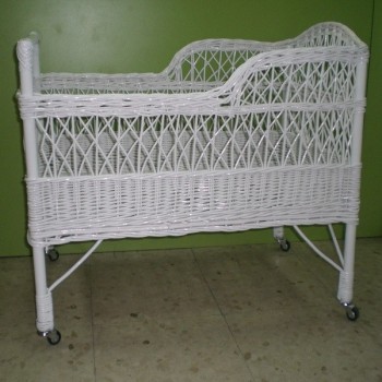 Comprar Cuna rectangular mimbre lacada en CesteriaGretel.Com