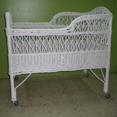 Comprar Cuna rectangular mimbre lacada en CesteriaGretel.Com