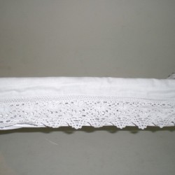 Comprar Bandeja de mimbre lacada en blanco con puntilla en CesteriaGretel.Com